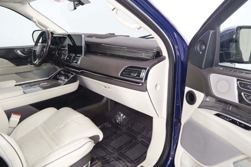 2020 Lincoln Navigator Black Label