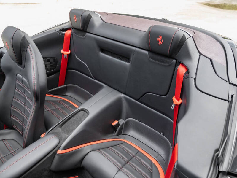 2025 Ferrari Roma Spider