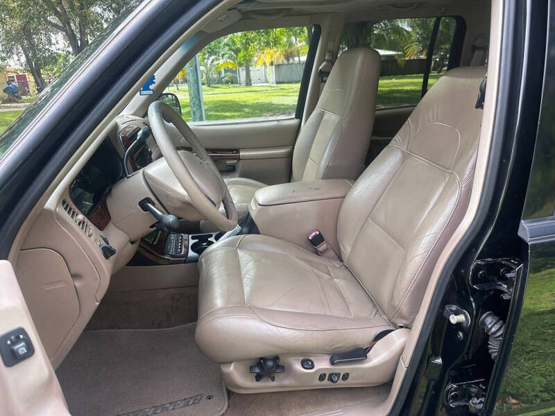 2001 Ford Explorer Eddie Bauer