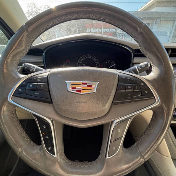 2018 Cadillac XT5 Luxury