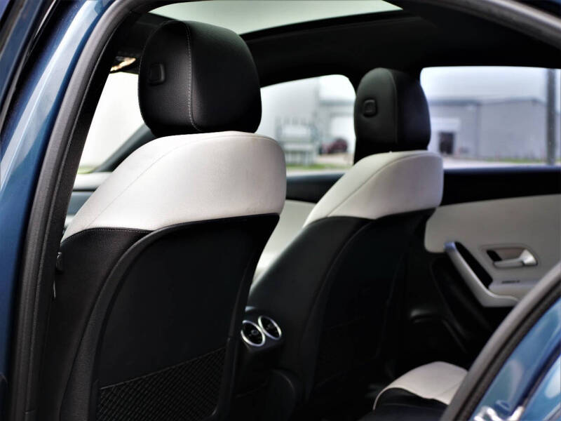 2019 Mercedes-Benz A-Class A 220