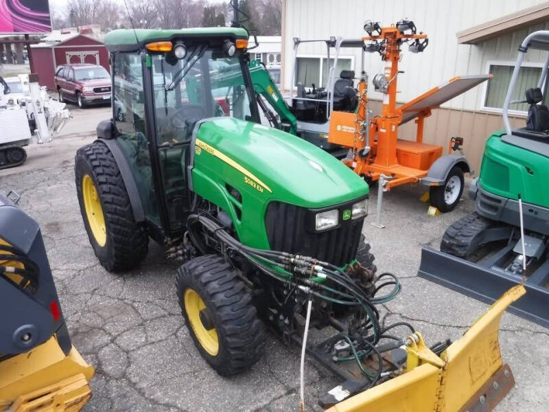 2012 John Deere 5083 EN