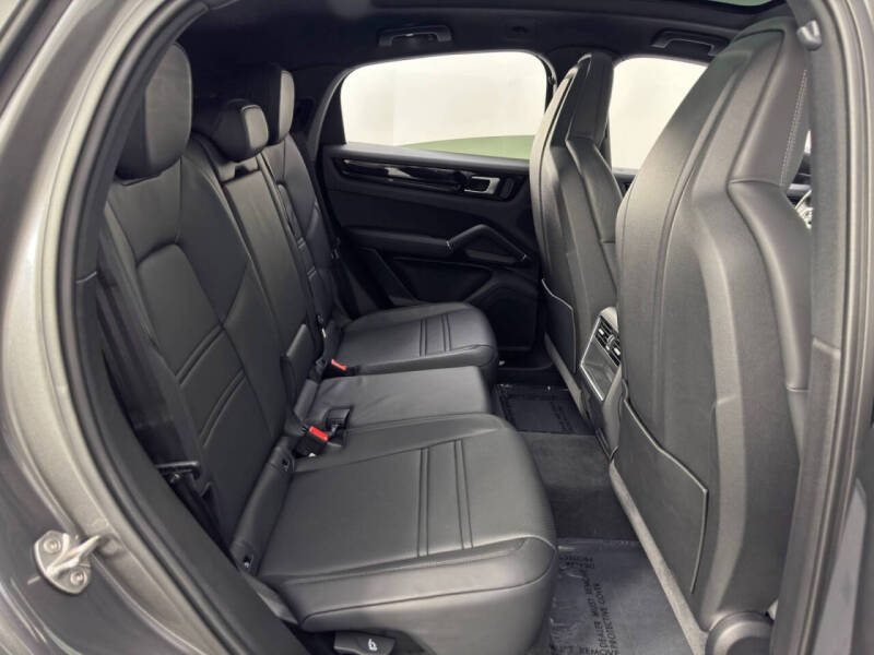2023 Porsche Cayenne