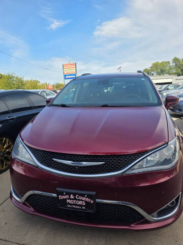 2017 Chrysler Pacifica Touring-L Plus
