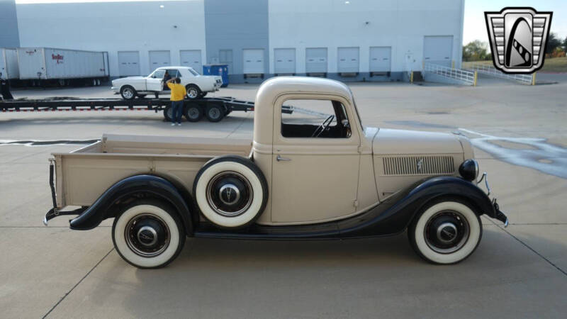 1936 Ford F-100