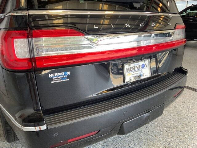 2019 Lincoln Navigator Select