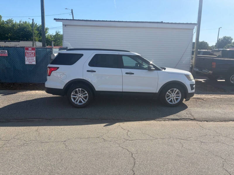 2016 Ford Explorer