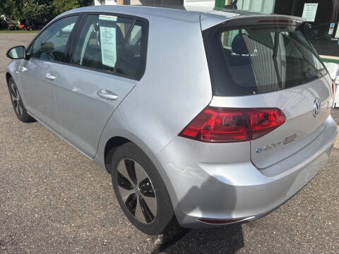 2016 Volkswagen e-Golf SE