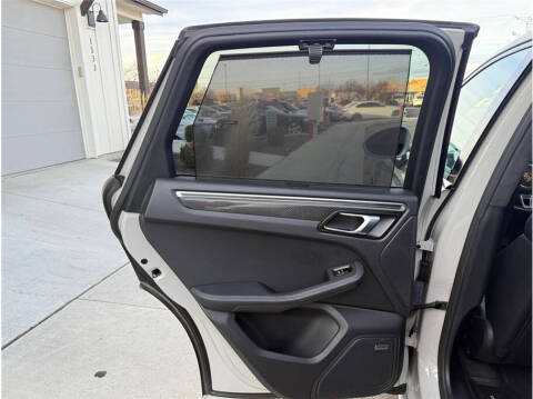 2021 Porsche Macan Turbo