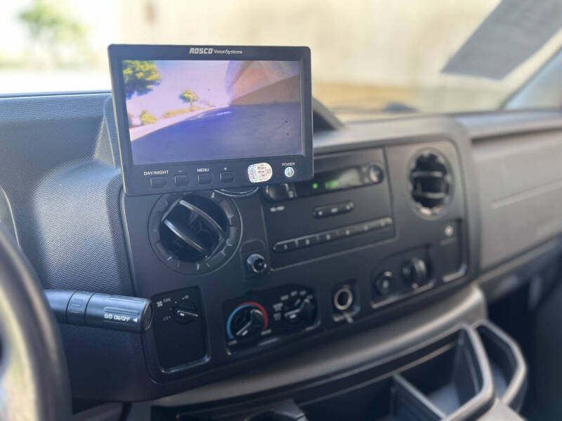 2014 Ford E-Series E-150