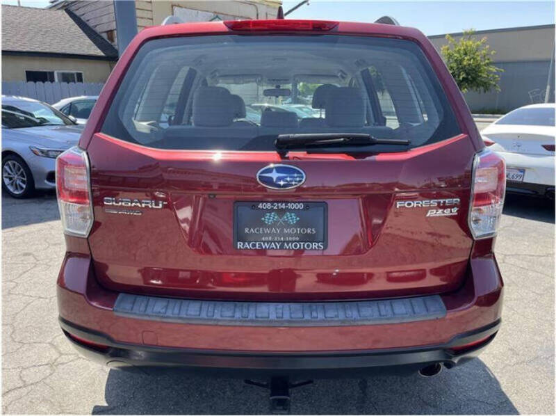 2017 Subaru Forester 2.5i