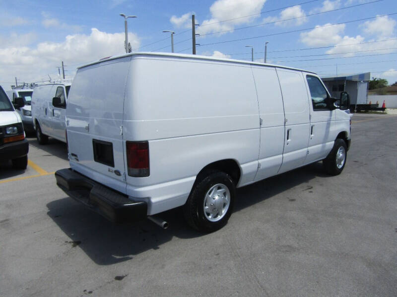 2013 Ford E-Series Econoline Van Commercial photo 7