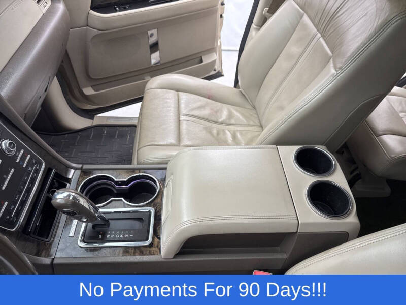 2017 Lincoln Navigator Select