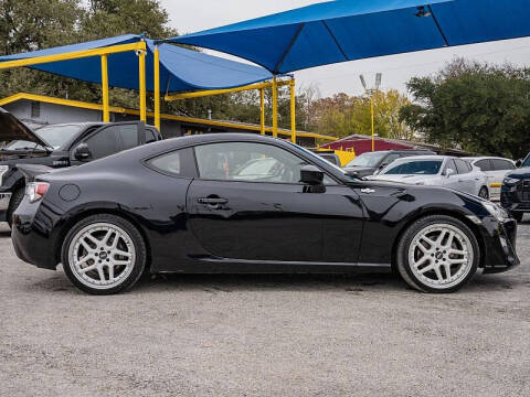 2013 Scion FR-S