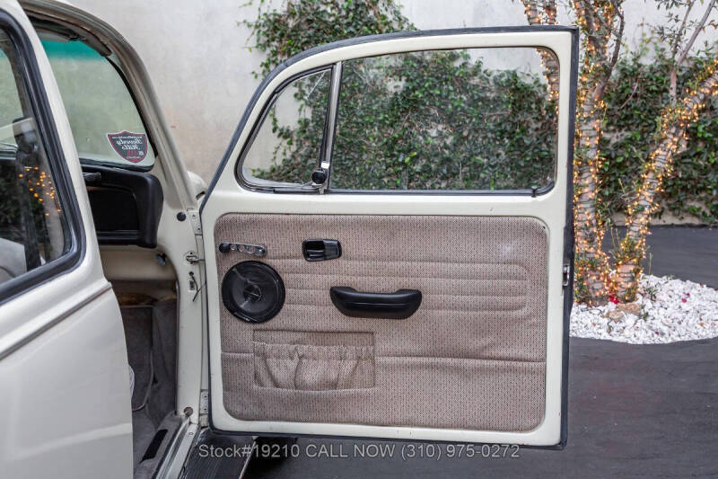 1971 Volkswagen Super Beetle