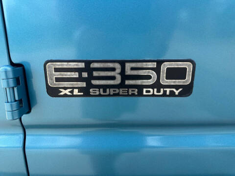 2003 Ford E-Series E-350 SD XL