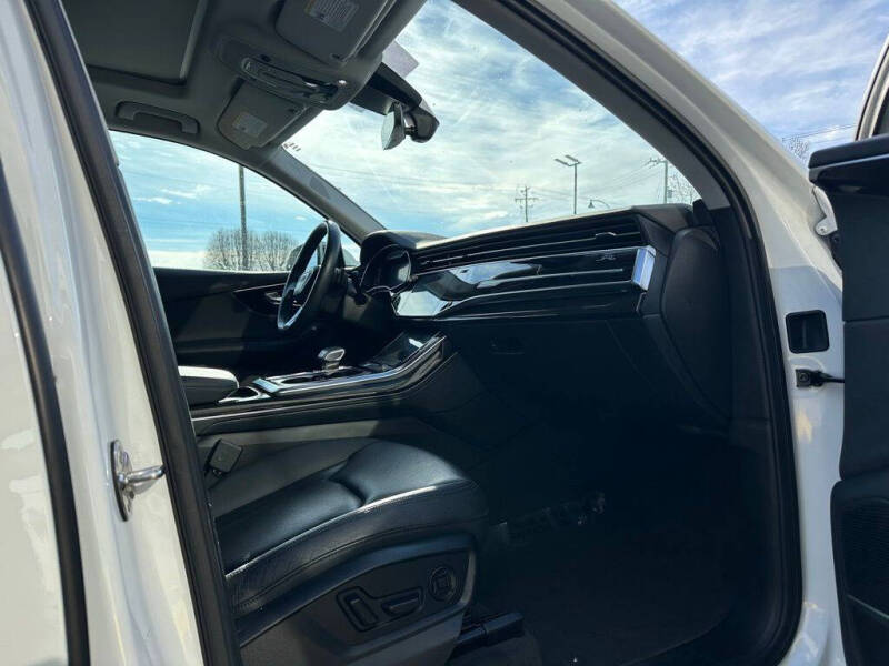 2022 Audi Q7 quattro Premium Plus 55 TFSI