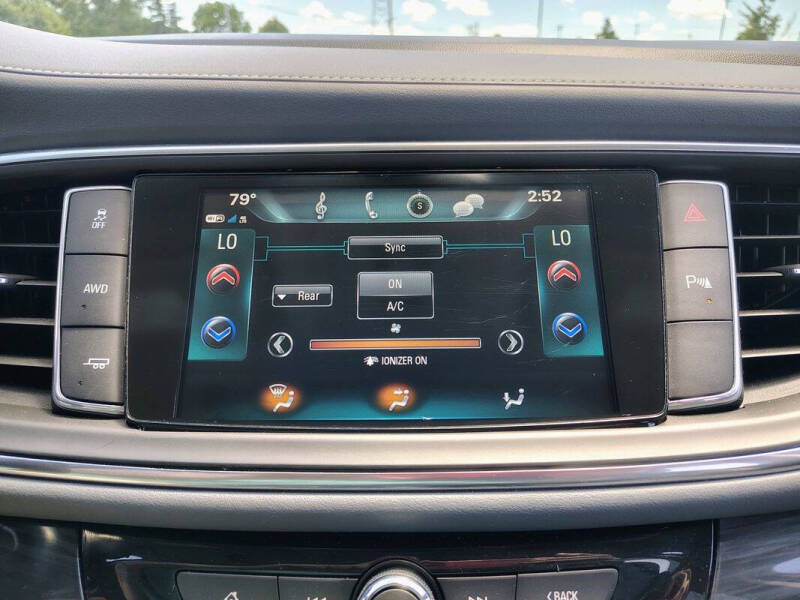 2018 Buick Enclave Essence