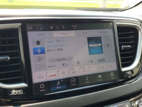 2023 Chrysler Pacifica Touring L