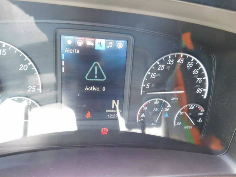 2022 Freightliner Cascadia