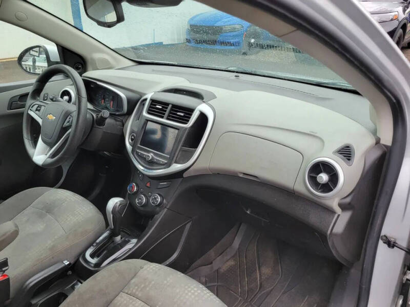 2020 Chevrolet Sonic LT