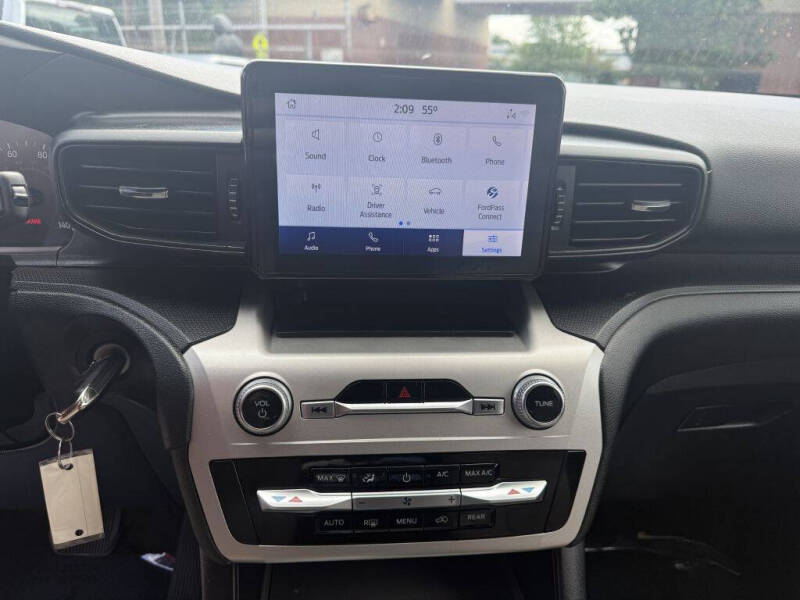2022 Ford Explorer