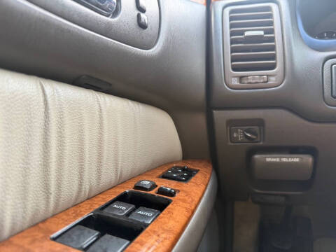 2000 Infiniti Q45