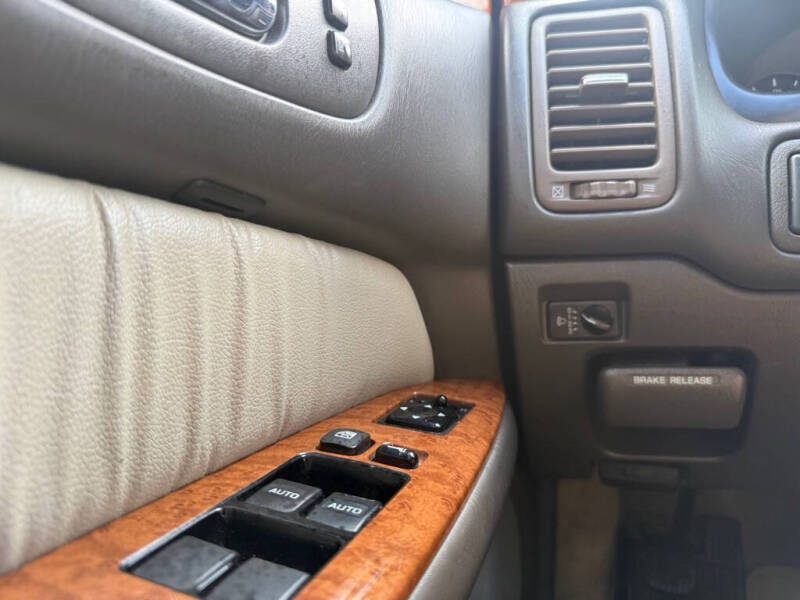 2000 Infiniti Q45