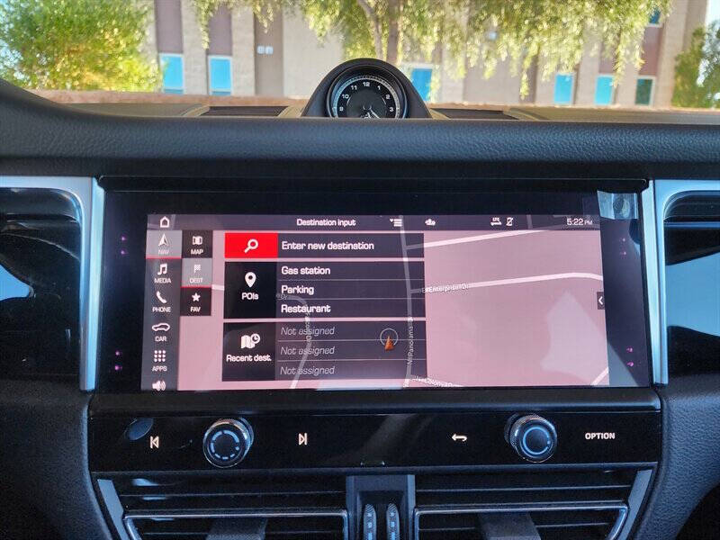 2022 Porsche Macan
