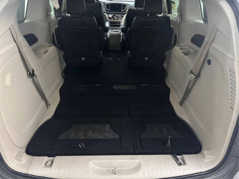 2021 Chrysler Pacifica Touring L