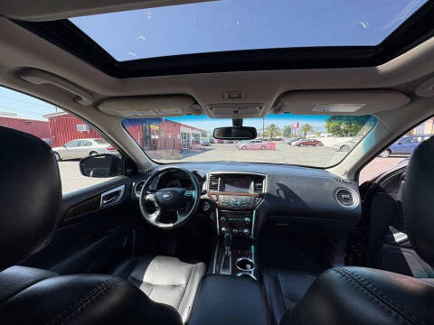 2015 Nissan Pathfinder SL