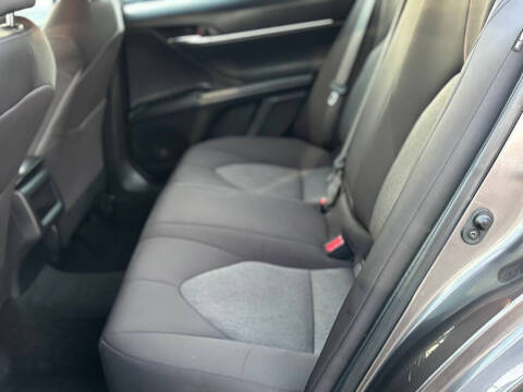 2020 Toyota Camry LE