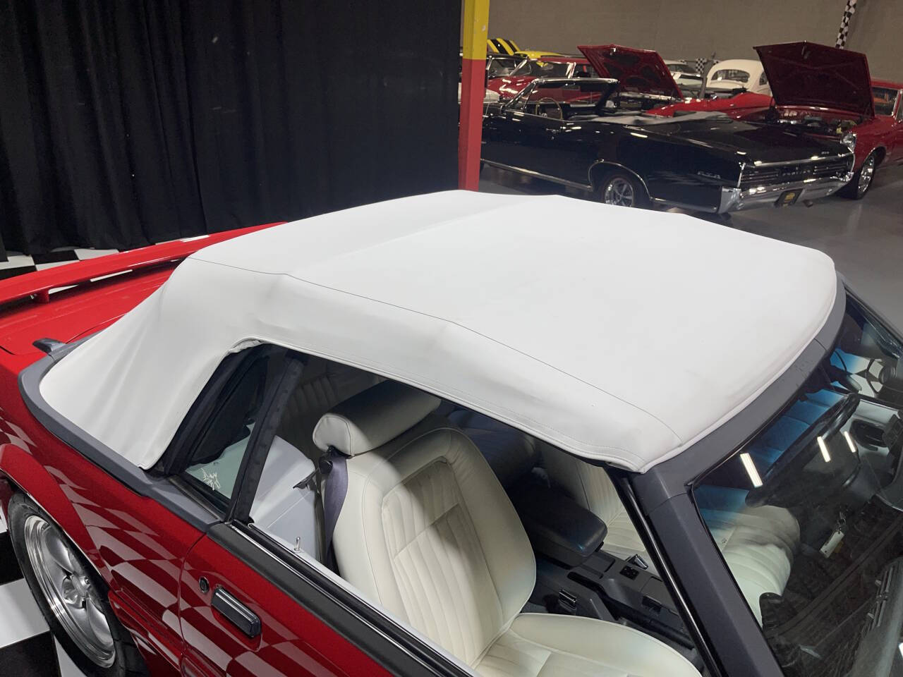 1993 Ford Mustang 57