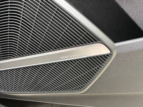 2020 Audi Q5 quattro Prestige 45 TFSI