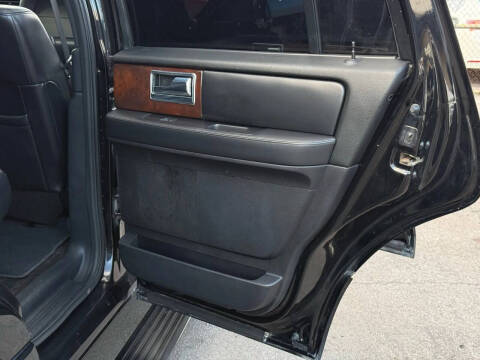 2016 Lincoln Navigator Select