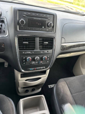 2013 Dodge Grand Caravan SE