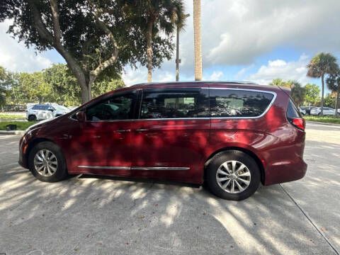 2019 Chrysler Pacifica Touring L