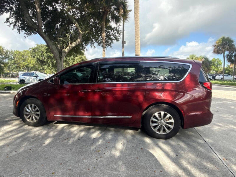 2019 Chrysler Pacifica Touring L