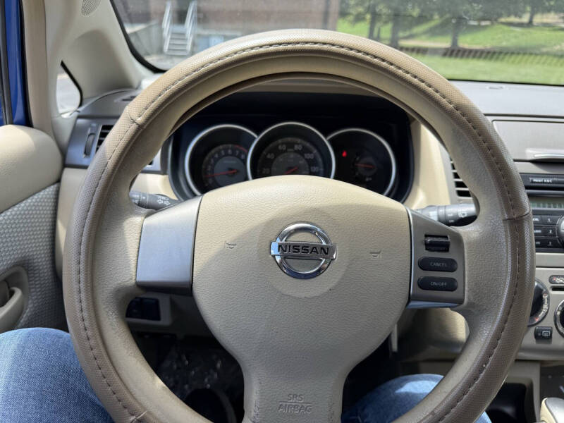 2009 Nissan Versa 1.8 SL