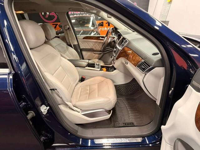 2015 Mercedes-Benz GL-Class GL 550 4MATIC