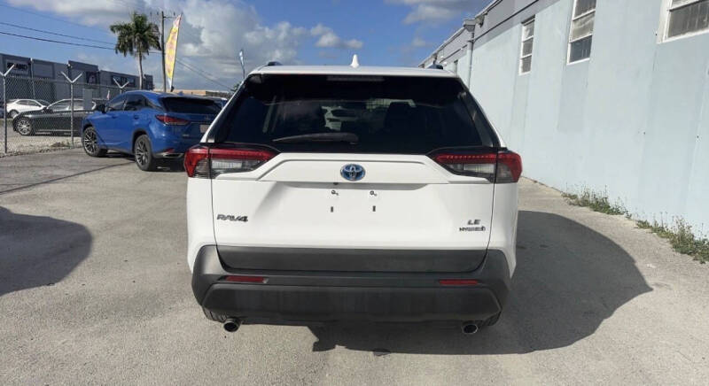2021 Toyota RAV4 Hybrid LE