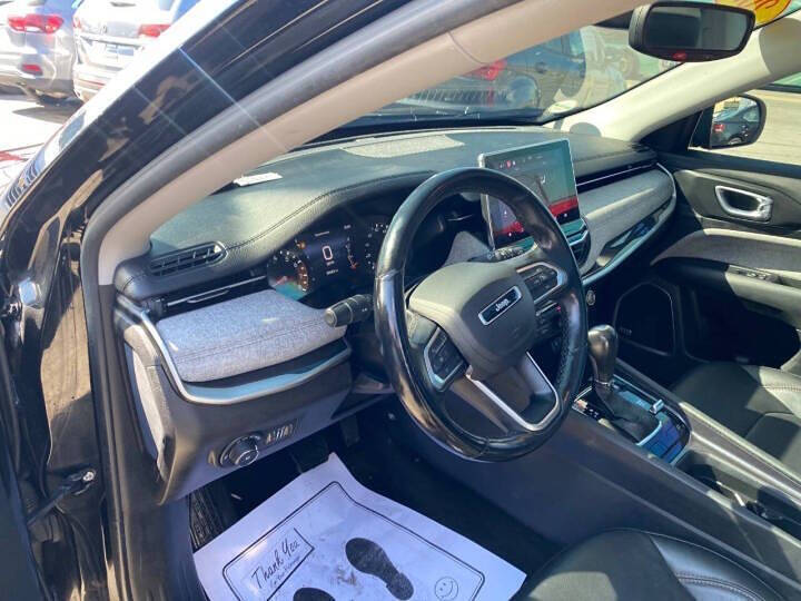 2022 Jeep Compass Latitude Lux