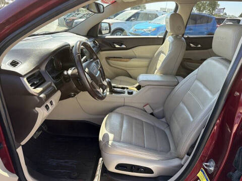 2017 GMC Acadia Denali