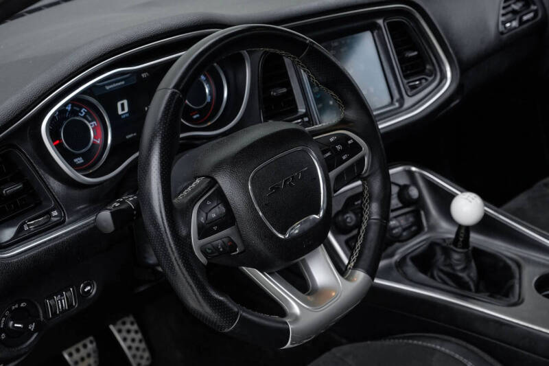 2015 Dodge Challenger SRT 392