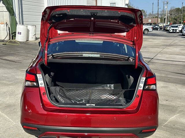 2025 Nissan Versa SR