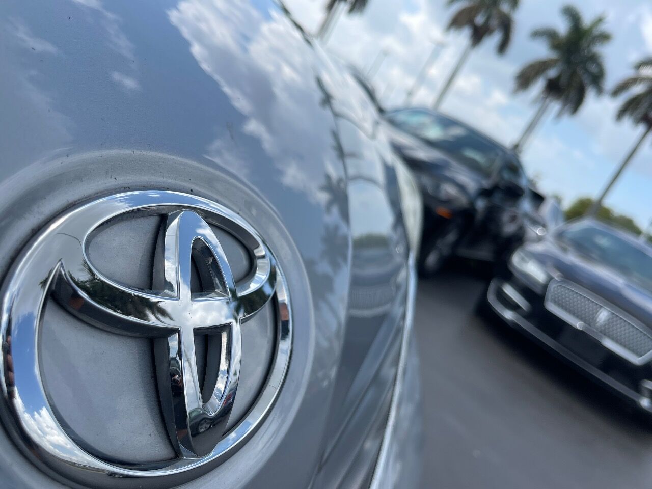 2013 Toyota Sienna  - $15,900