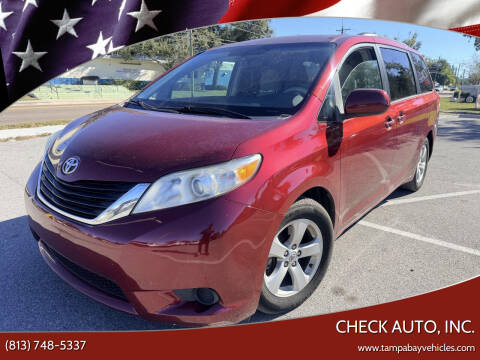 2014 Toyota Sienna LE 8-Passenger