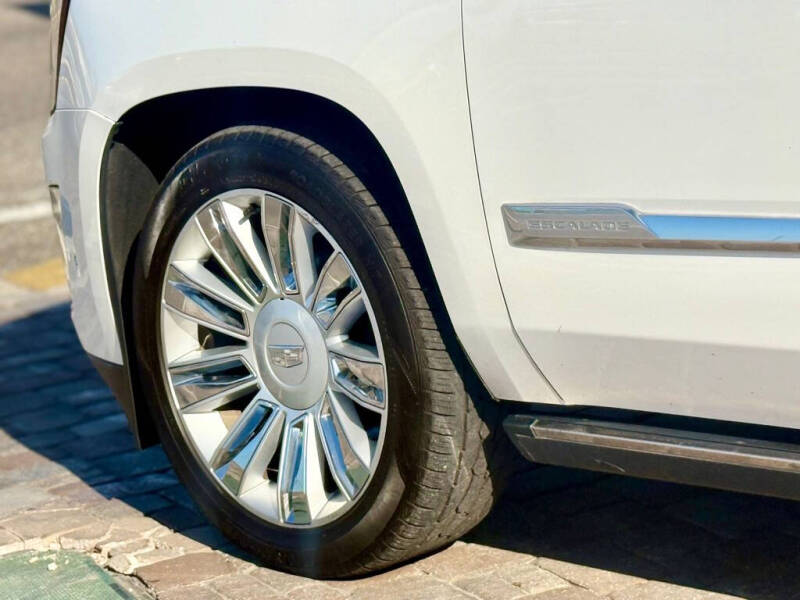 2019 Cadillac Escalade ESV Platinum