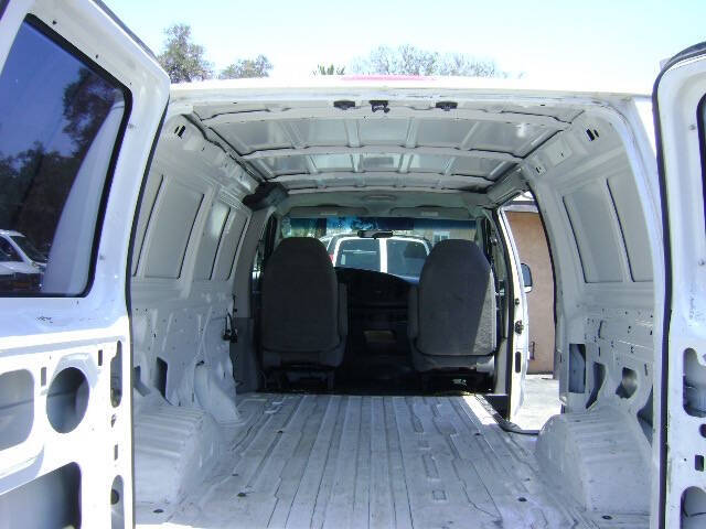 2006 Ford E-Series E-250
