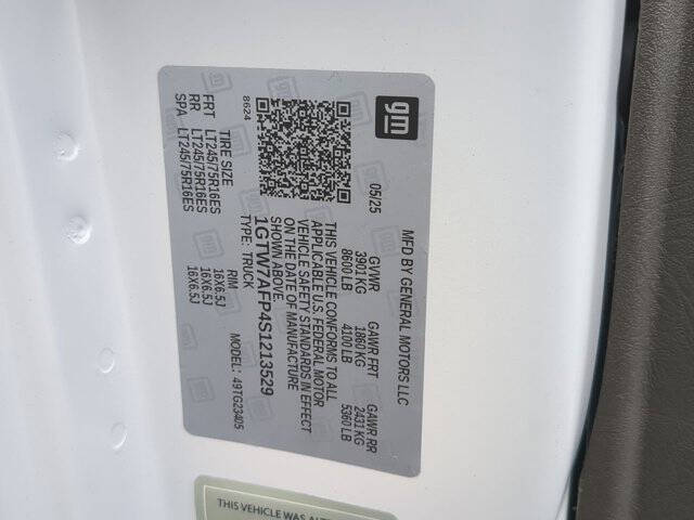 2025 GMC Savana 2500